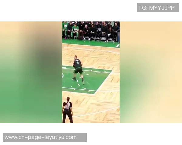 怀特称与武切维奇挡拆配合默契增强球队进攻武器提升整体表现